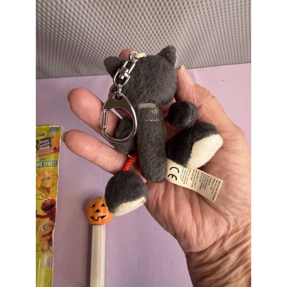 Vintage Pez Dispensers + Plush Key Chain - Picture 2 of 6